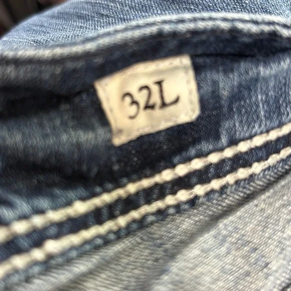 BKE Payton Bootcut Jeans Women 32x33.5 Medium Wash Distressed Thick Stitch Denim - Picture 13 of 16